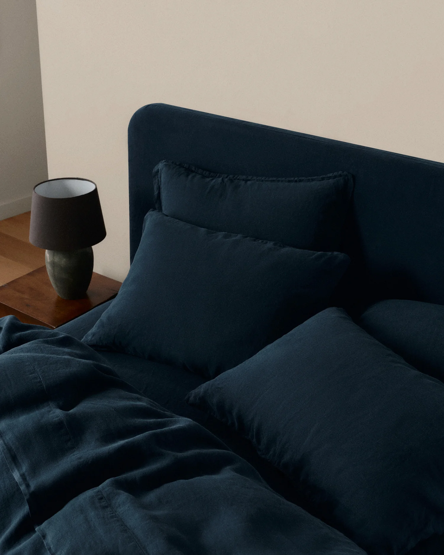 Linen Pillowcase Set (Ink) - Image 2